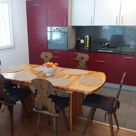 Ferienwohnung "Andre Und Mariana" In Taesch, Wallis, Schweiz Kültér fotó